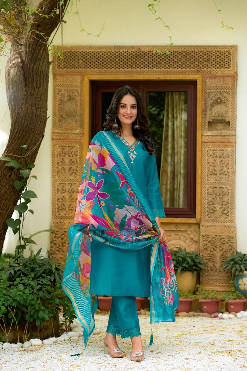 Women Blue Handwork Kurta Set