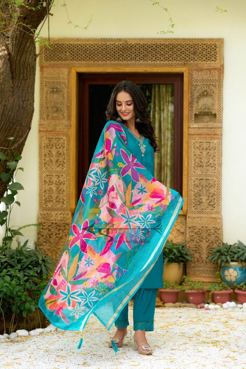 Women Blue Handwork Kurta Set